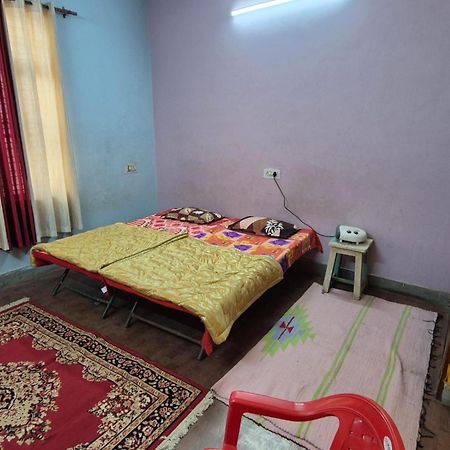Prayag Ravi Homestays Allāhābād Junction Buitenkant foto