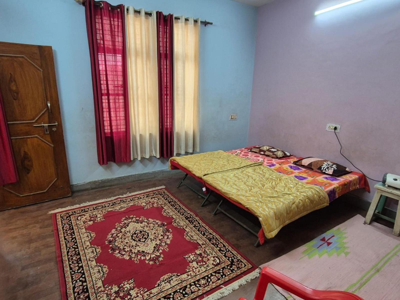 Prayag Ravi Homestays Allāhābād Junction Buitenkant foto